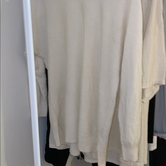 Forever 21 Soft Cream Sweater - Picture 8 of 10